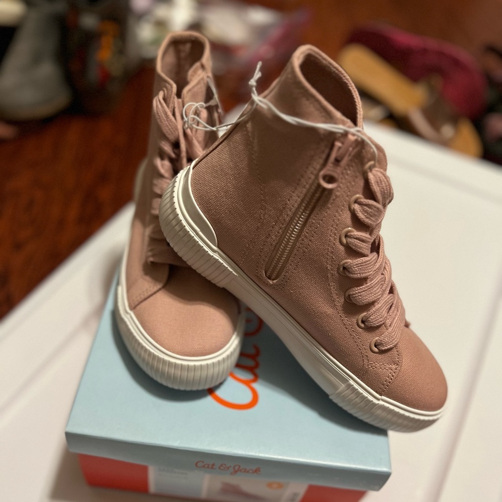 Children’s high top sneakers